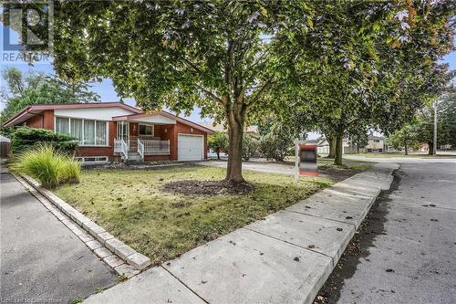 38 Dubarry Boulevard, Hamilton, ON - Outdoor