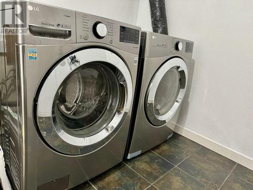 456 Gillett Street, Prince George, BC - Indoor Photo Showing Laundry Room