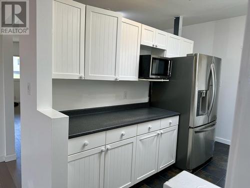 456 Gillett Street, Prince George, BC - Indoor Photo Showing Kitchen