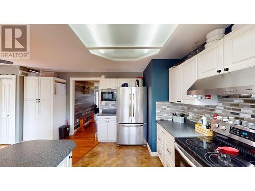 510 Dixon Street, Quesnel, BC - Indoor Photo Showing Kitchen