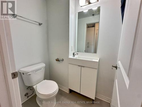 241 - 1900 Simcoe Street N, Oshawa (Samac), ON - Indoor Photo Showing Bathroom