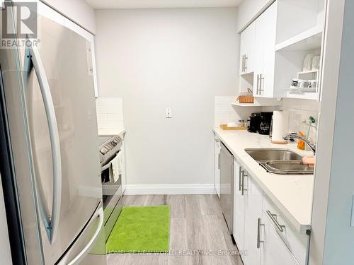 1502 - 361 Front Street W, Toronto, ON - Indoor Photo Showing Kitchen With Double Sink