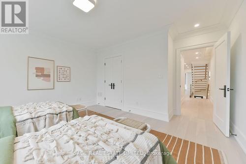 129 Beaconsfield Avenue, Toronto, ON - Indoor Photo Showing Bedroom