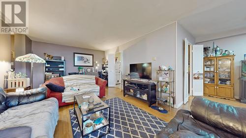 802 - 20 Gilder Drive, Toronto, ON - Indoor Photo Showing Living Room