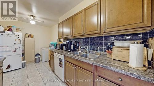 802 - 20 Gilder Drive, Toronto, ON - Indoor Photo Showing Kitchen With Double Sink