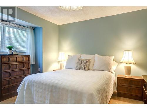 7697 Silver Star Road, Vernon, BC - Indoor Photo Showing Bedroom