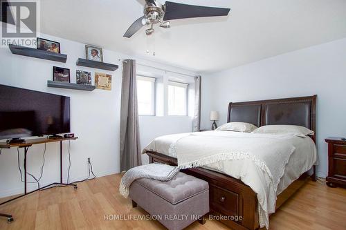 W12 - 220 Ormond Drive, Oshawa, ON - Indoor Photo Showing Bedroom