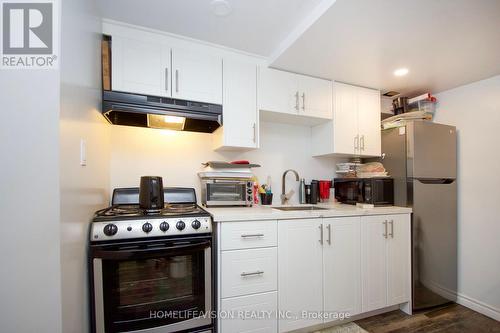 W12 - 220 Ormond Drive, Oshawa, ON - Indoor Photo Showing Kitchen