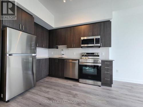 2603 - 1455 Celebration Drive, Pickering, ON - Indoor Photo Showing Kitchen