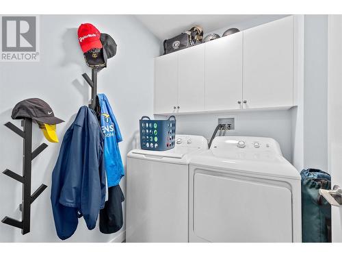 933 Harvey Avenue Unit# 309, Kelowna, BC - Indoor Photo Showing Laundry Room