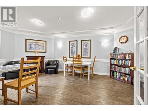 933 Harvey Avenue Unit# 309, Kelowna, BC - Indoor Photo Showing Dining Room