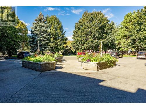 933 Harvey Avenue Unit# 309, Kelowna, BC - Outdoor