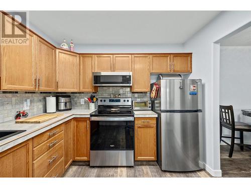 933 Harvey Avenue Unit# 309, Kelowna, BC - Indoor Photo Showing Kitchen