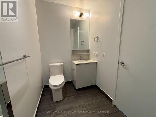 5708 - 950 Portage Parkway, Vaughan, ON - Indoor Photo Showing Bathroom