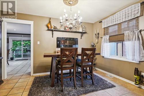 7 Archer Avenue, Bradford West Gwillimbury, ON - Indoor Photo Showing Dining Room