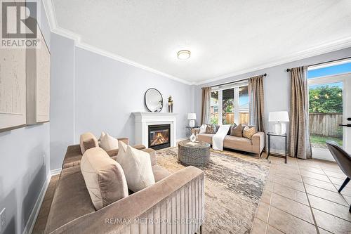 78 Balmoral Place, Barrie, ON - Indoor Photo Showing Living Room With Fireplace