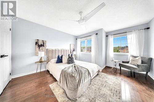 78 Balmoral Place, Barrie, ON - Indoor Photo Showing Bedroom