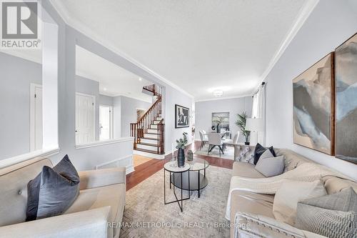 78 Balmoral Place, Barrie, ON - Indoor Photo Showing Living Room