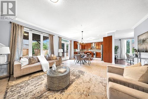 78 Balmoral Place, Barrie, ON - Indoor Photo Showing Living Room