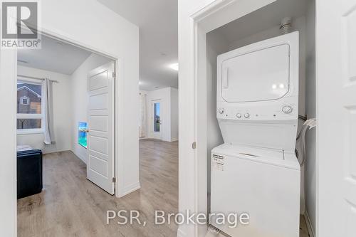 202 - 3285 Carding Mill Trail, Oakville, ON - Indoor Photo Showing Laundry Room