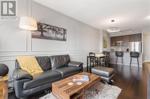 2703 - 510 Curran Place, Mississauga, ON - Indoor Photo Showing Living Room