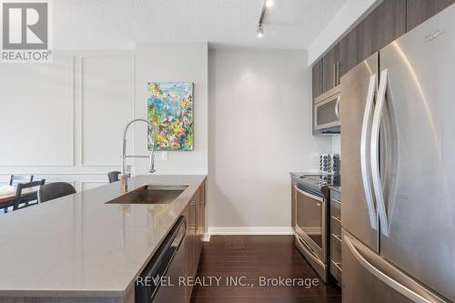 2703 - 510 Curran Place, Mississauga, ON - Indoor Photo Showing Kitchen With Upgraded Kitchen