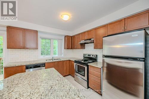 30 - 233 Duskywing Way, Oakville, ON - Indoor Photo Showing Kitchen With Double Sink