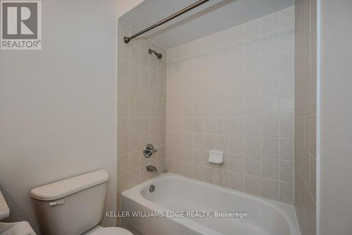 30 - 233 Duskywing Way, Oakville, ON - Indoor Photo Showing Bathroom