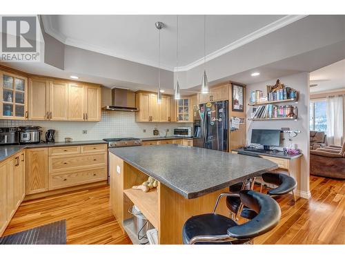 209 K View Crescent, Keremeos, BC - Indoor Photo Showing Kitchen