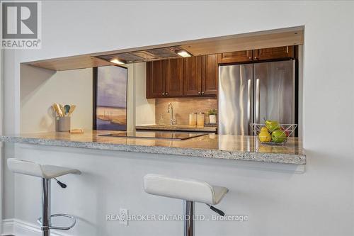 409 - 25 Maitland Street, Toronto, ON - Indoor Photo Showing Kitchen