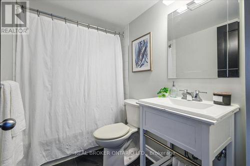 409 - 25 Maitland Street, Toronto, ON - Indoor Photo Showing Bathroom