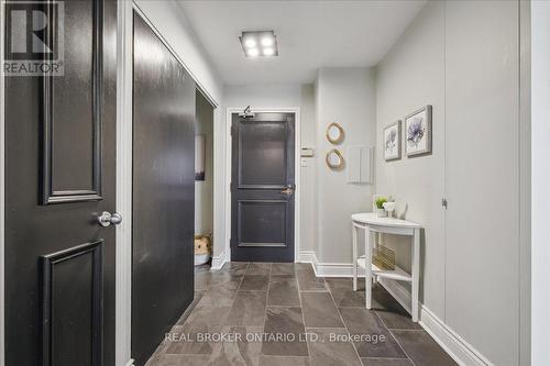 409 - 25 Maitland Street, Toronto, ON - Indoor Photo Showing Other Room