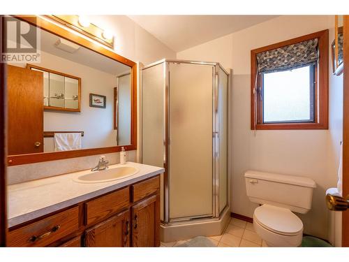 2615 Ridgeview Drive, Prince George, BC - Indoor Photo Showing Bathroom