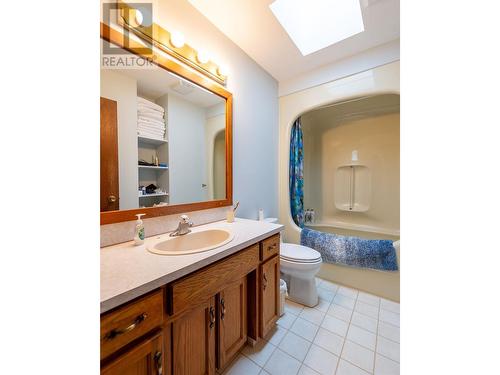 2615 Ridgeview Drive, Prince George, BC - Indoor Photo Showing Bathroom