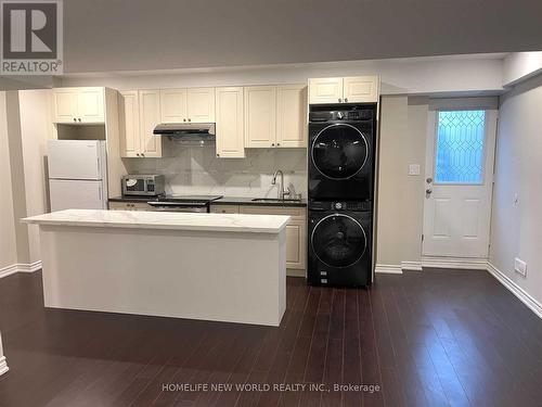 Bsmt - 53 Strawbridge Farm Drive, Aurora, ON - Indoor Photo Showing Kitchen