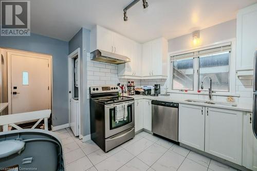 Main Floor- Kitchen - 20 Collier Road N, Thorold, ON - Indoor Photo Showing Kitchen