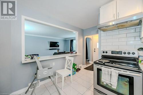 Main Floor- Kitchen - 20 Collier Road N, Thorold, ON - Indoor Photo Showing Kitchen