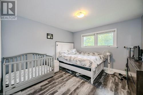 Main Floor - Primary Bedroom - 20 Collier Road N, Thorold, ON - Indoor Photo Showing Bedroom