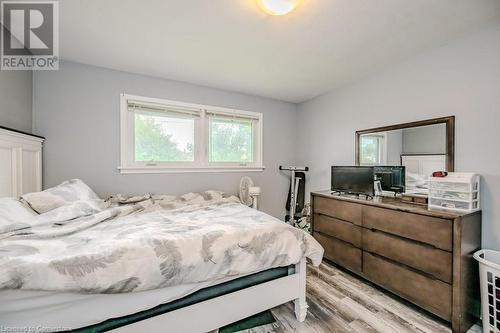 Main Floor - Primary Bedroom - 20 Collier Road N, Thorold, ON - Indoor Photo Showing Bedroom