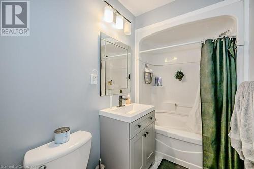 Main Floor - 4pce Bath - 20 Collier Road N, Thorold, ON - Indoor Photo Showing Bathroom