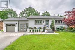 608 LORNE Street  Burlington, ON L7R 2T6