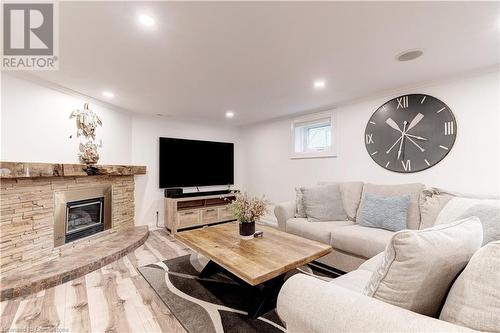 608 Lorne Street, Burlington, ON - Indoor Photo Showing Living Room With Fireplace