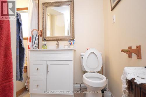 68 Montrave Avenue, Oshawa (Vanier), ON - Indoor Photo Showing Bathroom