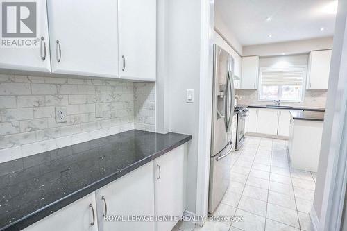 1382 Dallman Street, Innisfil, ON - Indoor Photo Showing Kitchen