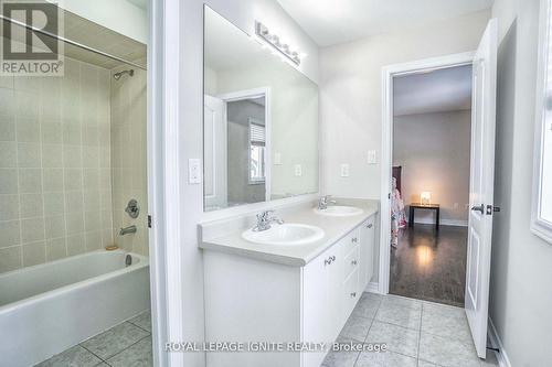 1382 Dallman Street, Innisfil, ON - Indoor Photo Showing Bathroom