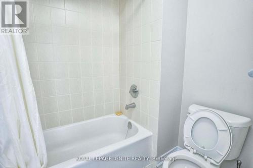 1382 Dallman Street, Innisfil, ON - Indoor Photo Showing Bathroom