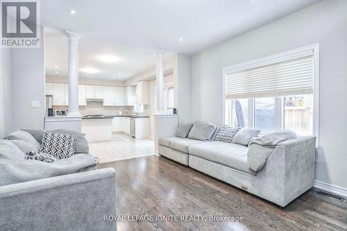 1382 Dallman Street, Innisfil, ON - Indoor Photo Showing Living Room