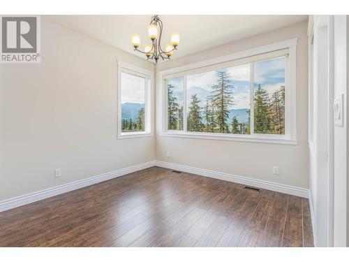 2990 20 Street Ne Unit# 25, Salmon Arm, BC - Indoor Photo Showing Other Room