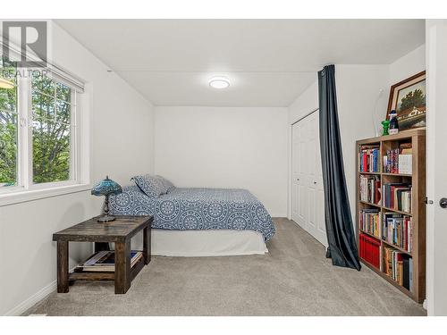 665 Cook Road Unit# 391, Kelowna, BC - Indoor Photo Showing Bedroom