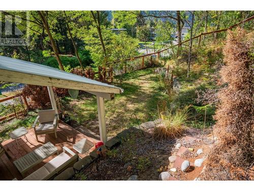 3301 Laburnum  Drive, Trail, BC - Outdoor